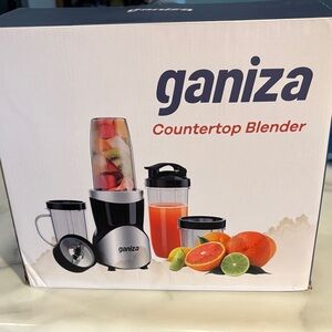Black and Silver Countertop Blender